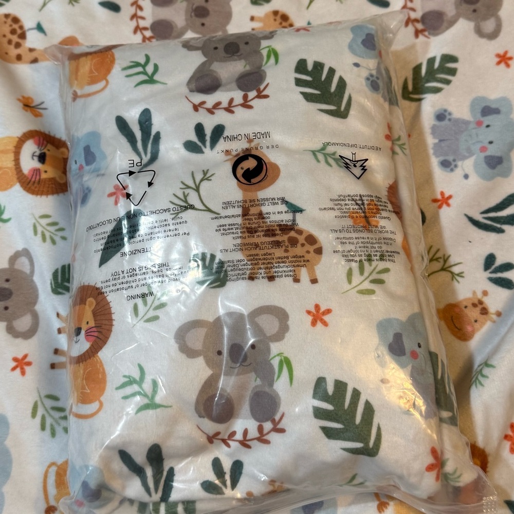 Toddler Baby Blanket with Gray and Multicolor Animal Print Soft And Warm - Picture 9 of 10